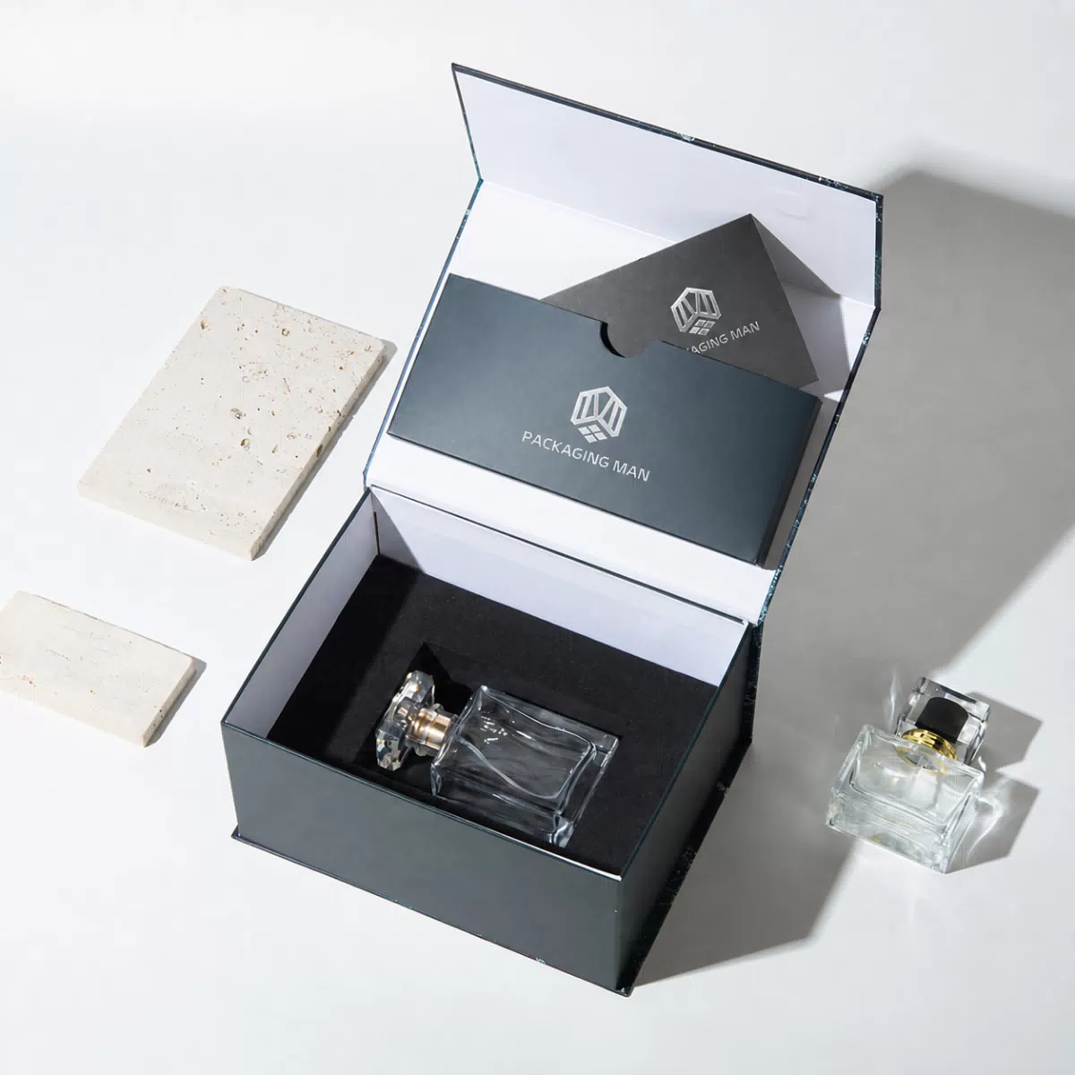 Custom Dark Rigid Gift Box Packaging Set