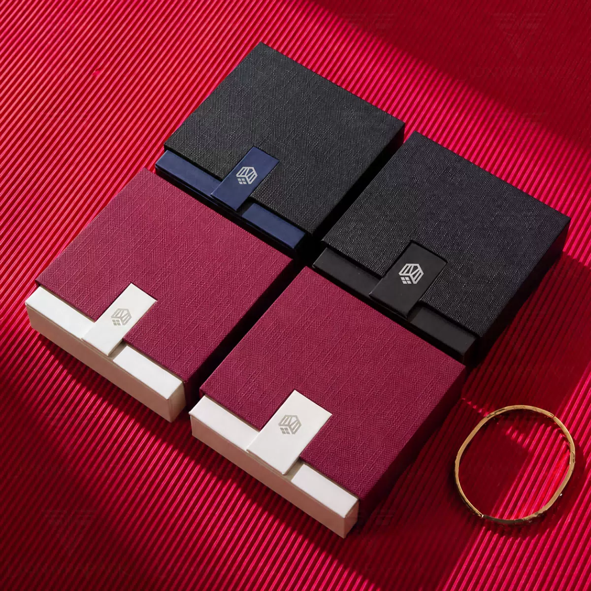 Custom Textured Gift Box Packaging Set