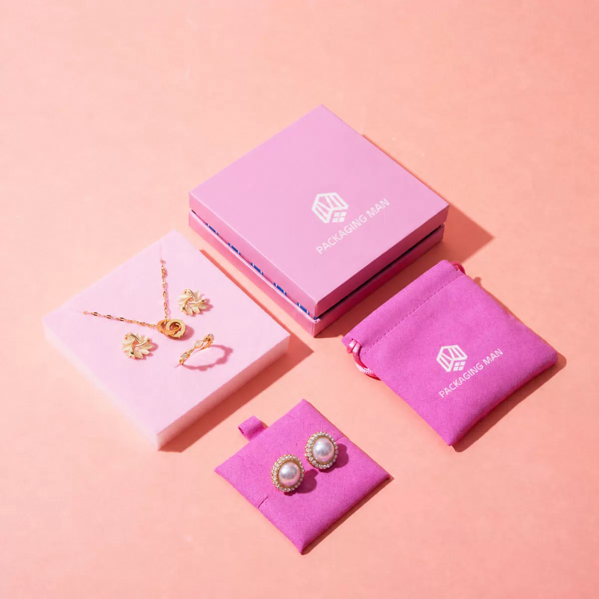 Pink gift box set with jewelry insert
