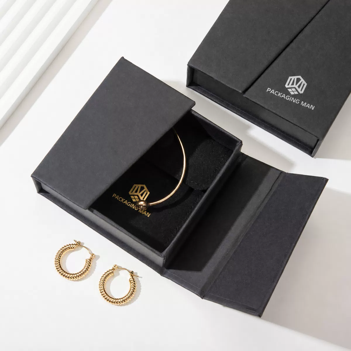 Black gift box packaging with inner tray