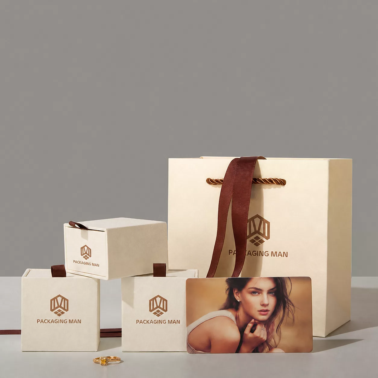 Cream paper bag and drawer boxes