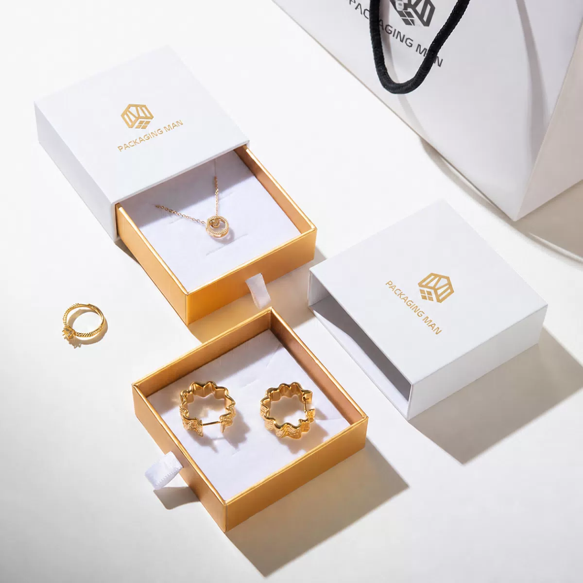 Custom White Drawer Gift Box Packaging Set